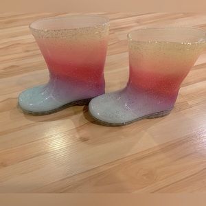 Girl’s Old Navy Rainbow Sparkly Rain Boots Size 11